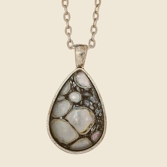 Handmade Oval Pendant & Necklace (New) - Picture 1 of 1